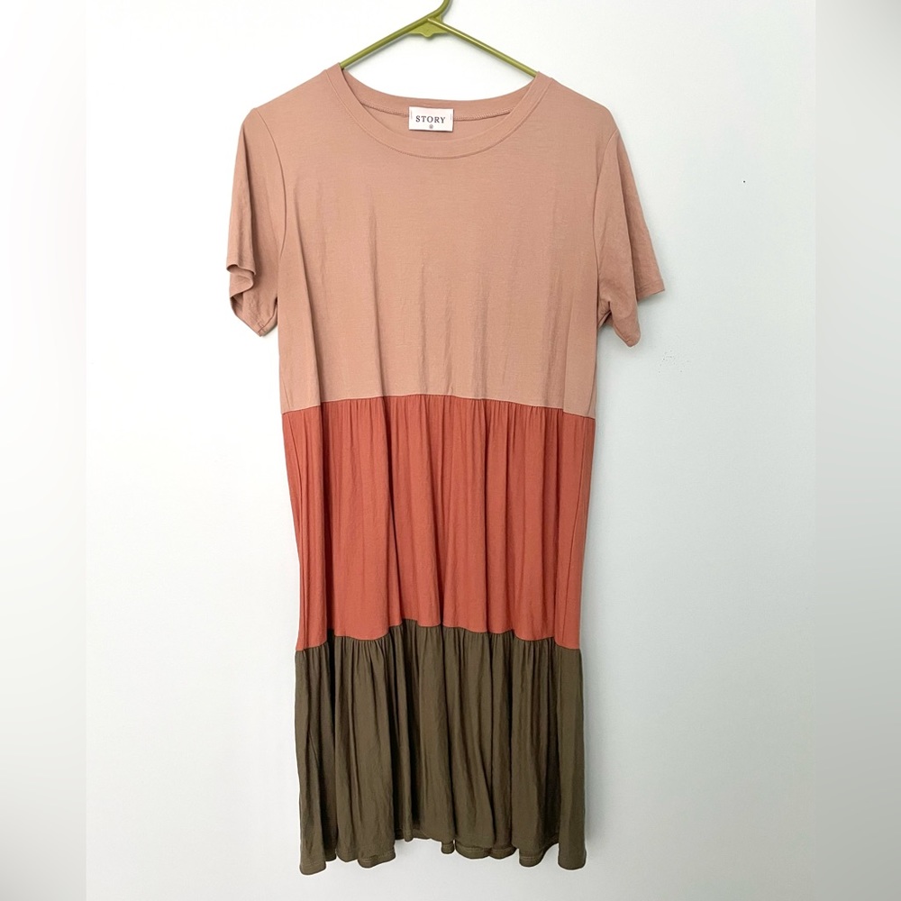Story Tri-color dress